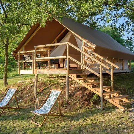 Natura Camp Karli Parque de Campismo Kaštelir