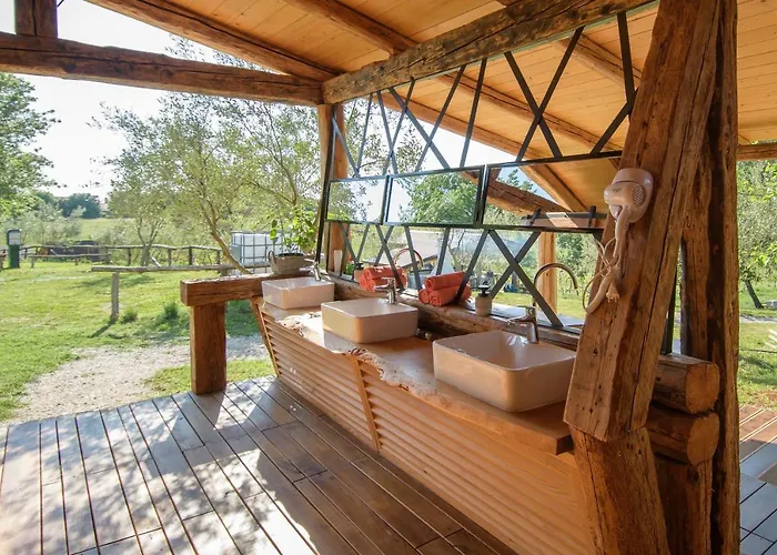 캠프장 Natura Camp Karli Kaštelir